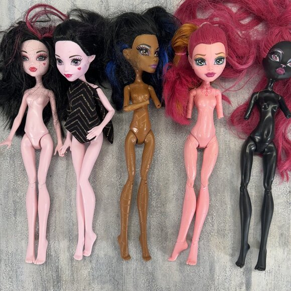 Monster High Dolls Lot of 7 Dolls For Parts Or Repair Frankie Gigi Delilah - Picture 4 of 10